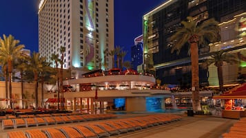 2 outdoor pools, pool cabanas (surcharge), pool loungers