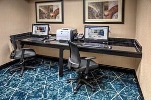 Business center - Hampton Inn Batesville (Batesville)