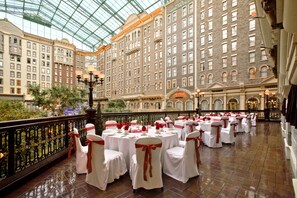 Banquet hall