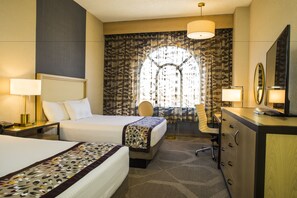 1 bedroom, in-room safe, desk, blackout curtains