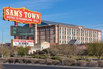 Sam's Town Hotel & Gambling Hall