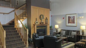 Lobby - Quality Inn & Suites Stillwater (Stillwater)