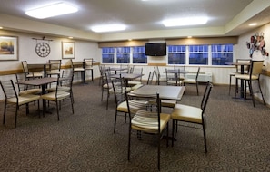 Free daily continental breakfast