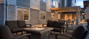 Country Inn & Suites by Radisson, St. Cloud West, MN
