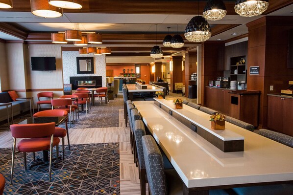 Bao gồm bữa sáng buffet hàng ngày 