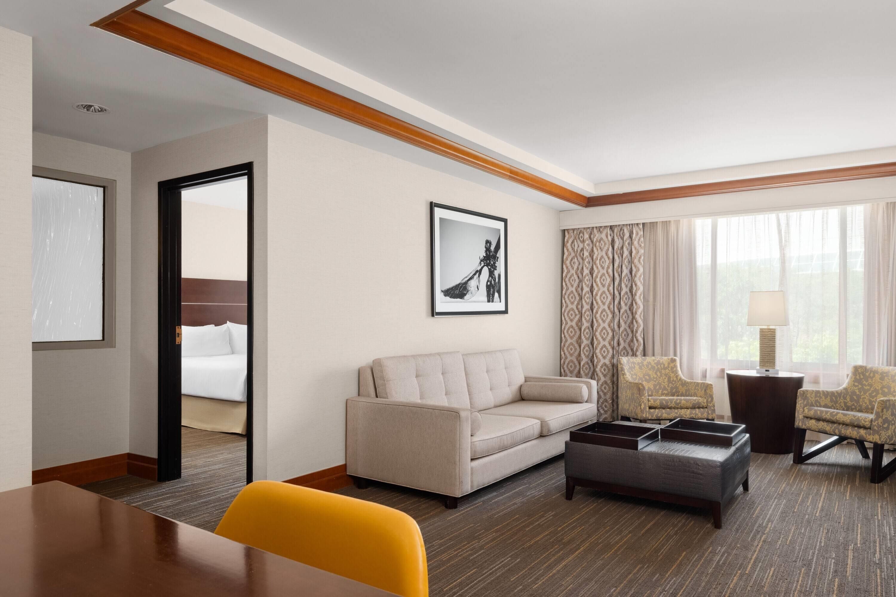 premier suite, 1 king bed, non smoking, jetted tub | premium bedding, down duvets, pillow-top beds, in-room safe