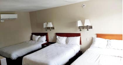 Travel Inn By OYO Omaha