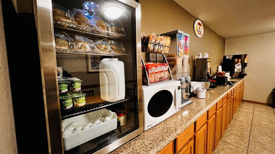 Super 8 by Wyndham Fremont NE