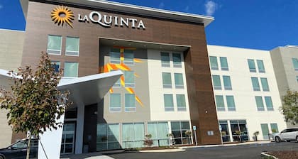 La Quinta Inn & Suites by Wyndham Jackson