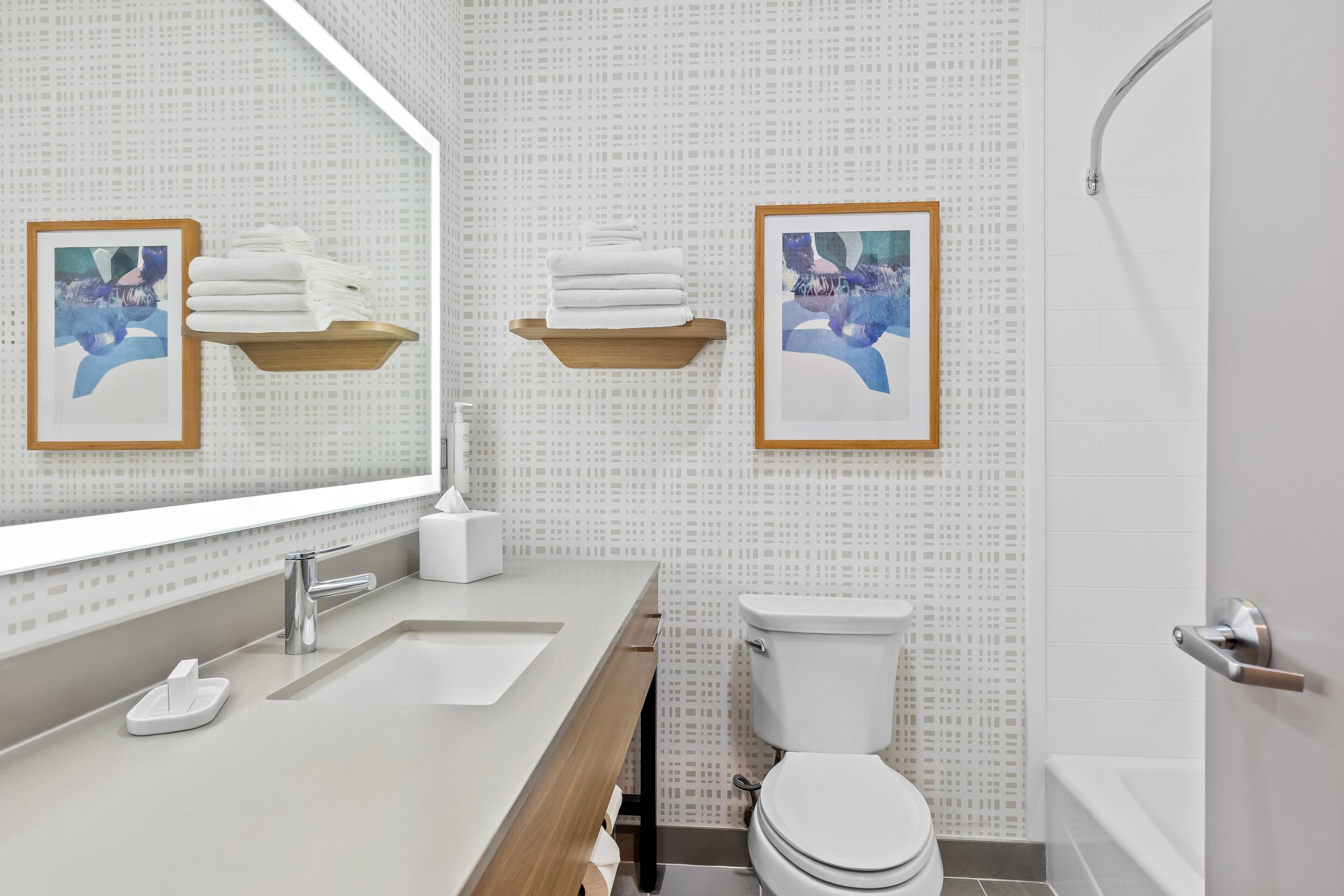 Standard Room | Bathroom