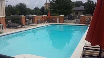 Seasonal outdoor pool, pool umbrellas, sun loungers