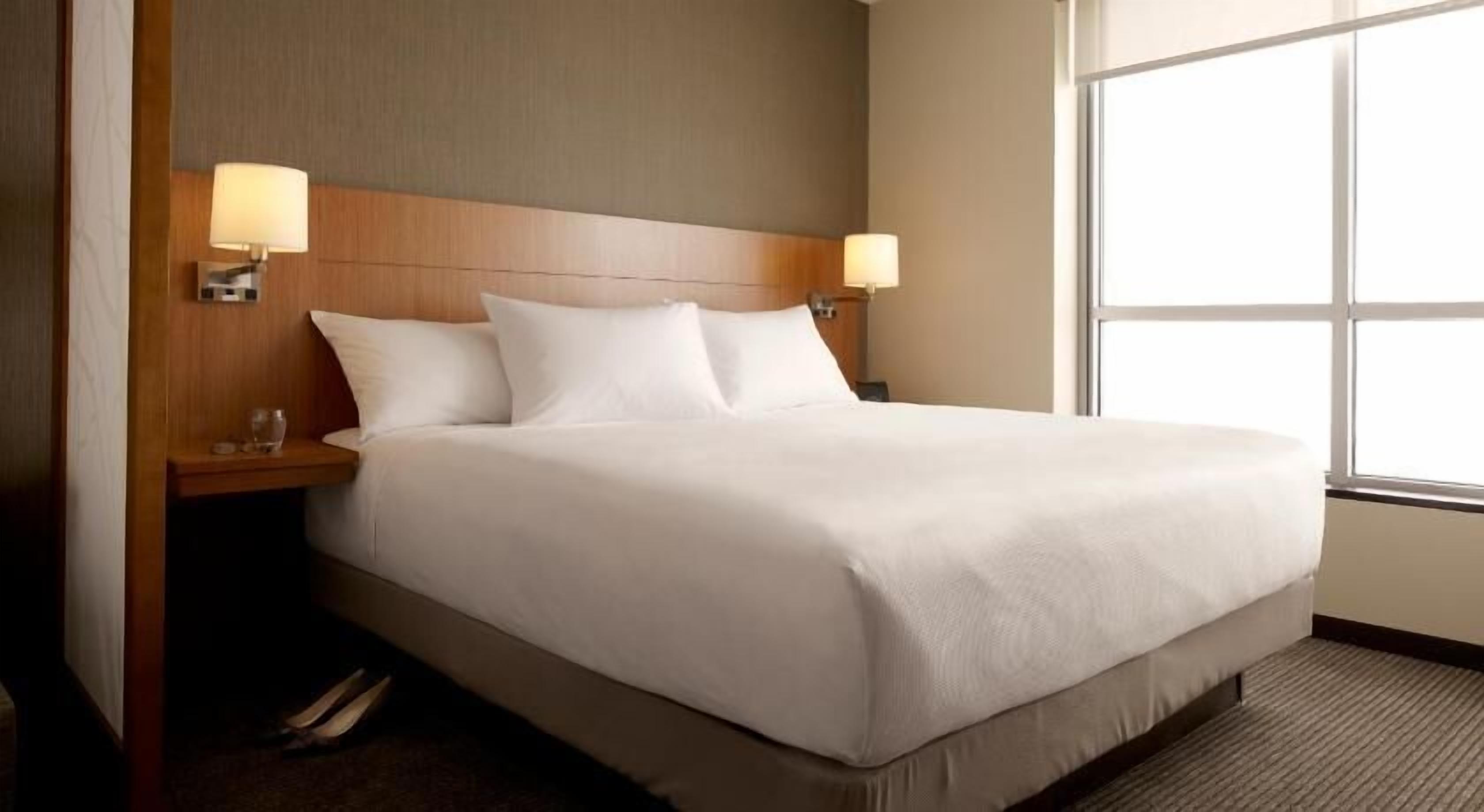 Premium bedding, pillowtop beds, in-room safe, desk