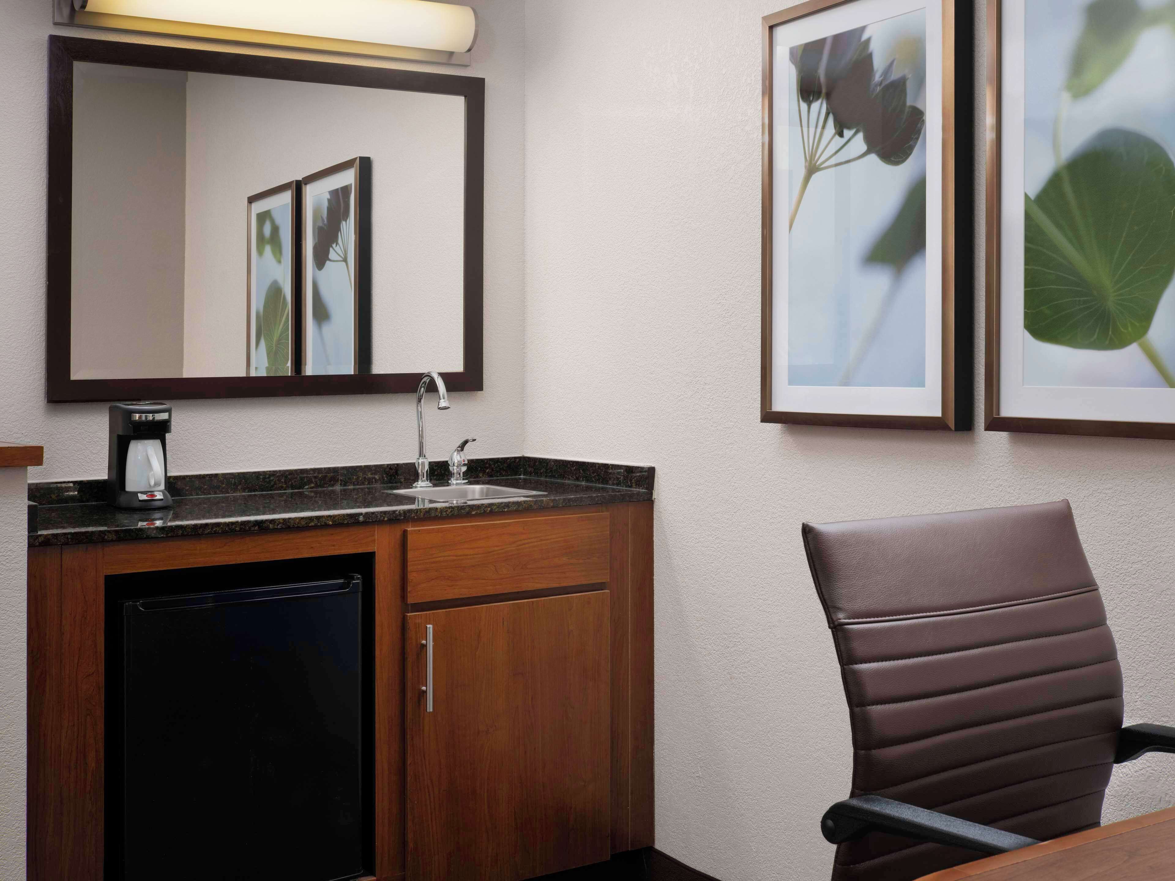 1 bedroom, premium bedding, pillow-top beds, in-room safe