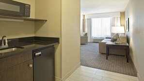 1 bedroom, in-room safe, desk, laptop workspace