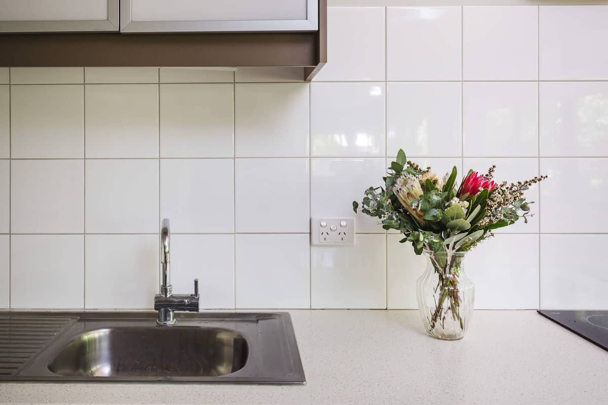 bungalow (pearlers) | private kitchen | fridge, coffee/tea maker, electric kettle