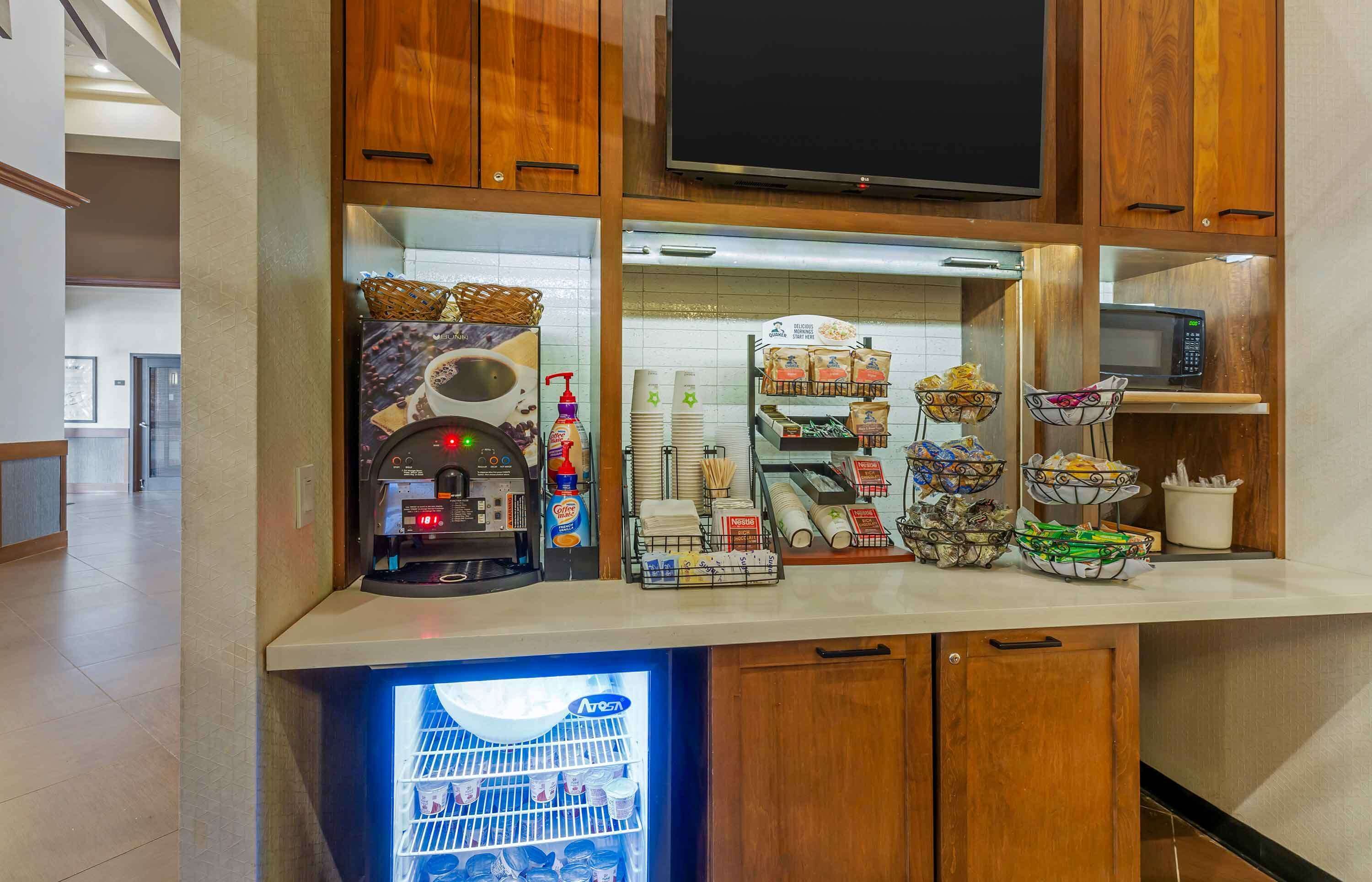 free daily on-the-go breakfast