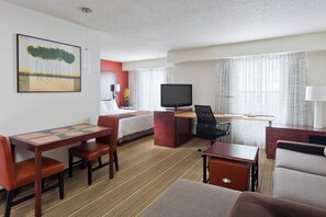 Desk, blackout curtains, iron/ironing board, free WiFi - Residence Inn Youngstown Boardman/Poland (Poland)