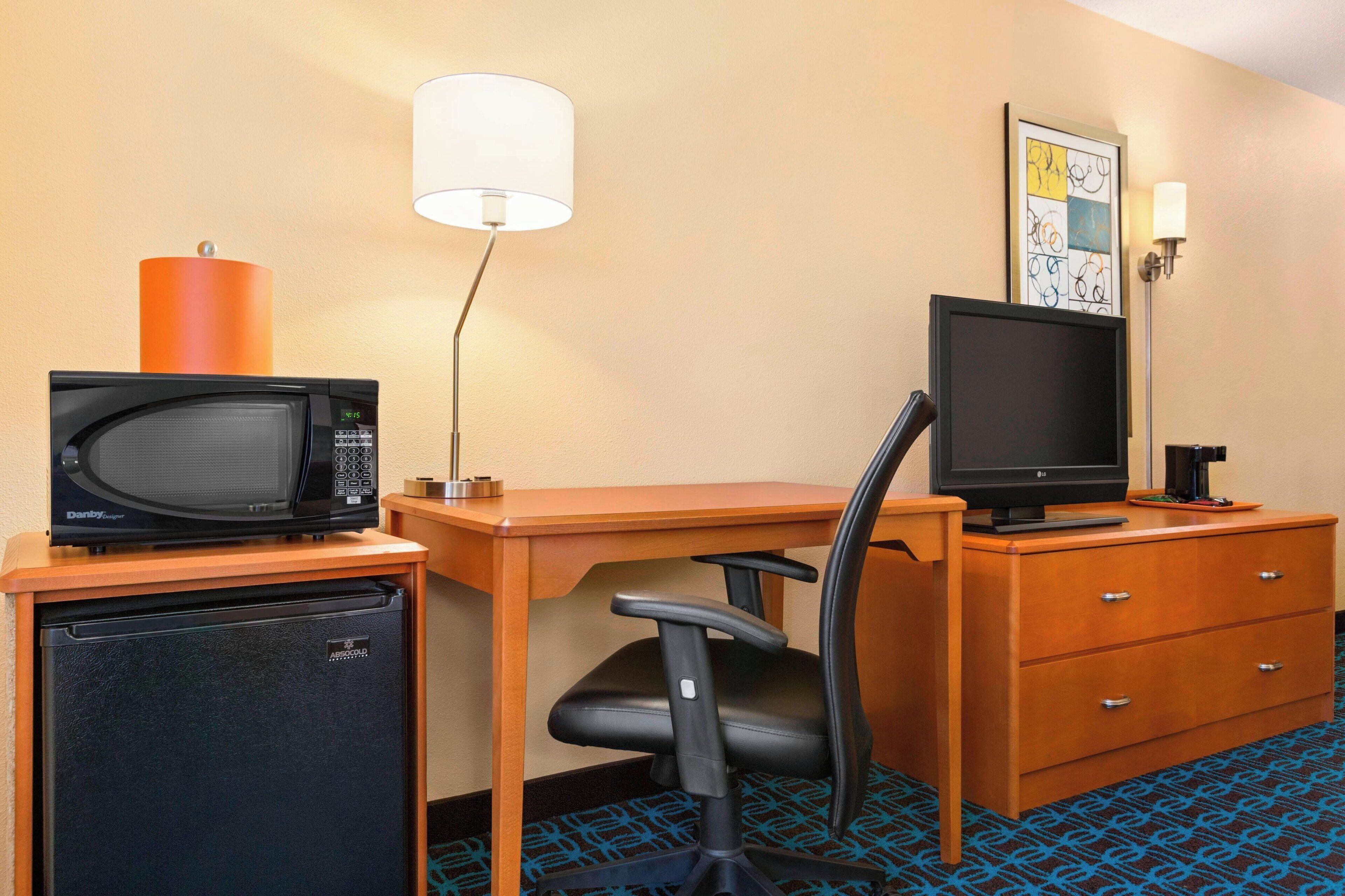 room, 1 queen bed | 1 bedroom, pillow-top beds, desk, blackout curtains