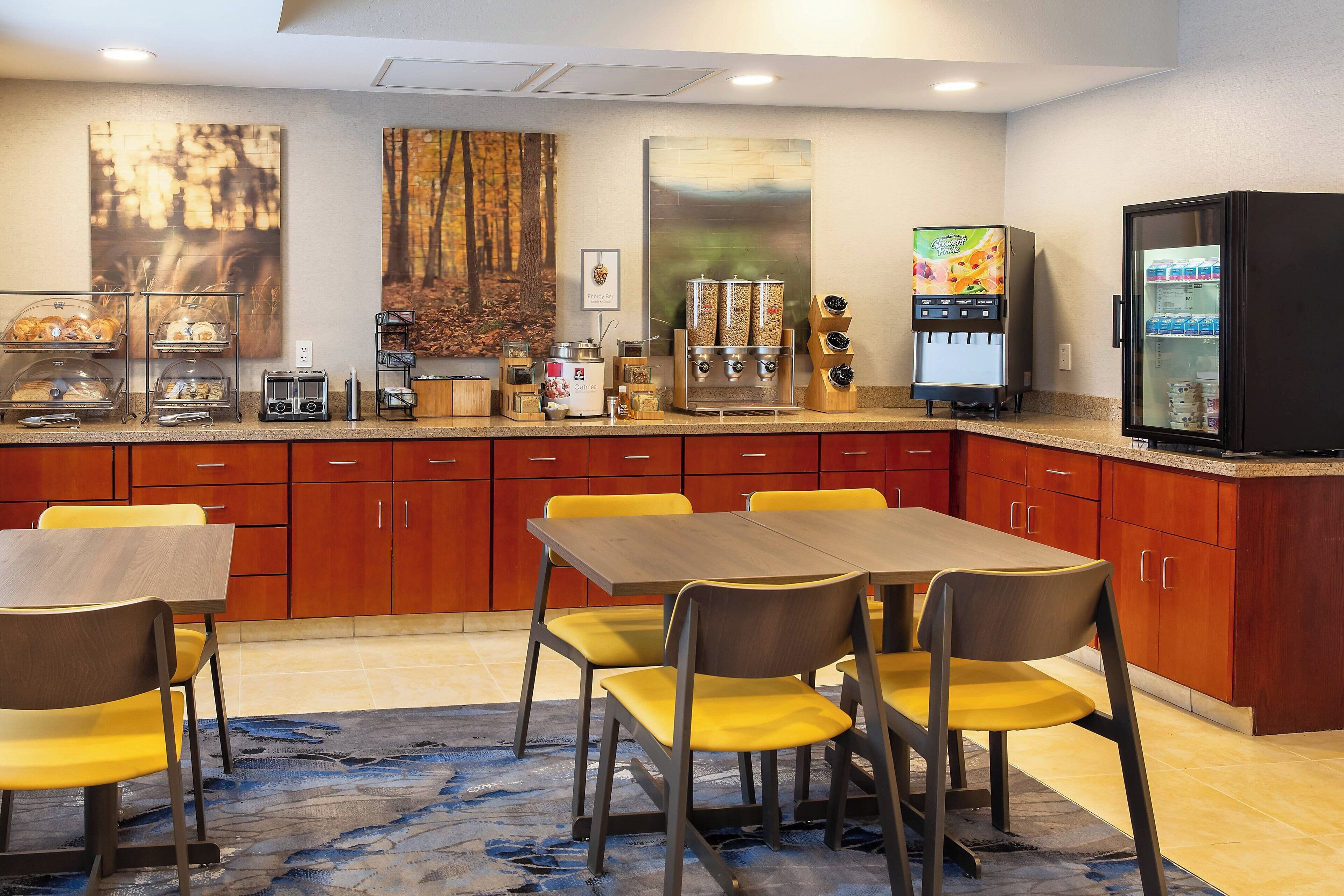 free daily buffet breakfast