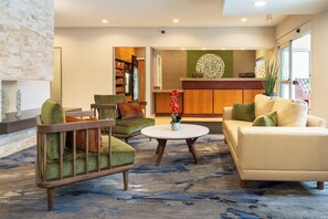 Lobby-Lounge
