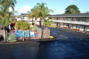 숙박 시설 구내