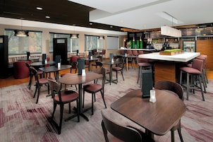 Café da manhã e jantar