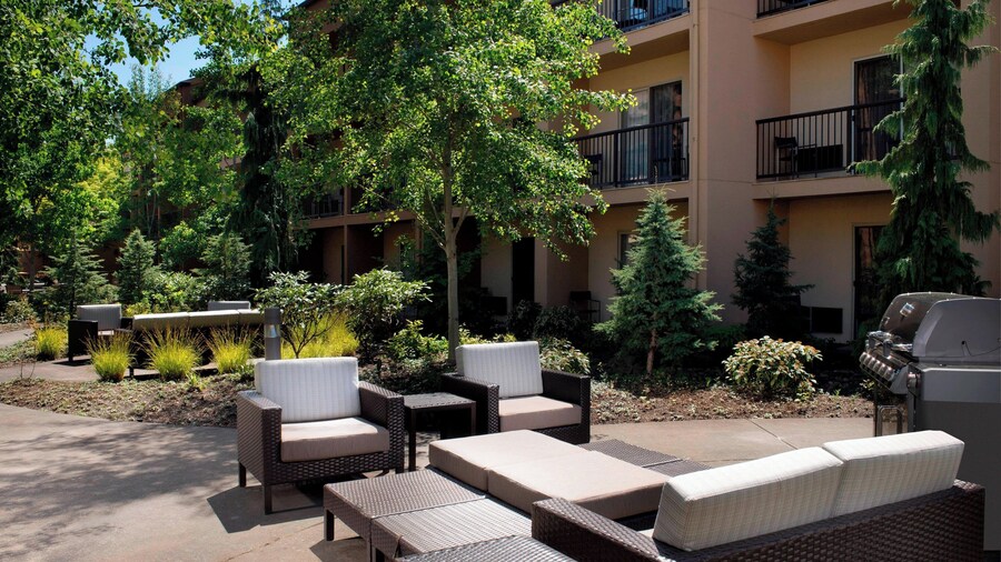 Courtyard By Marriott Portland Hillsboro