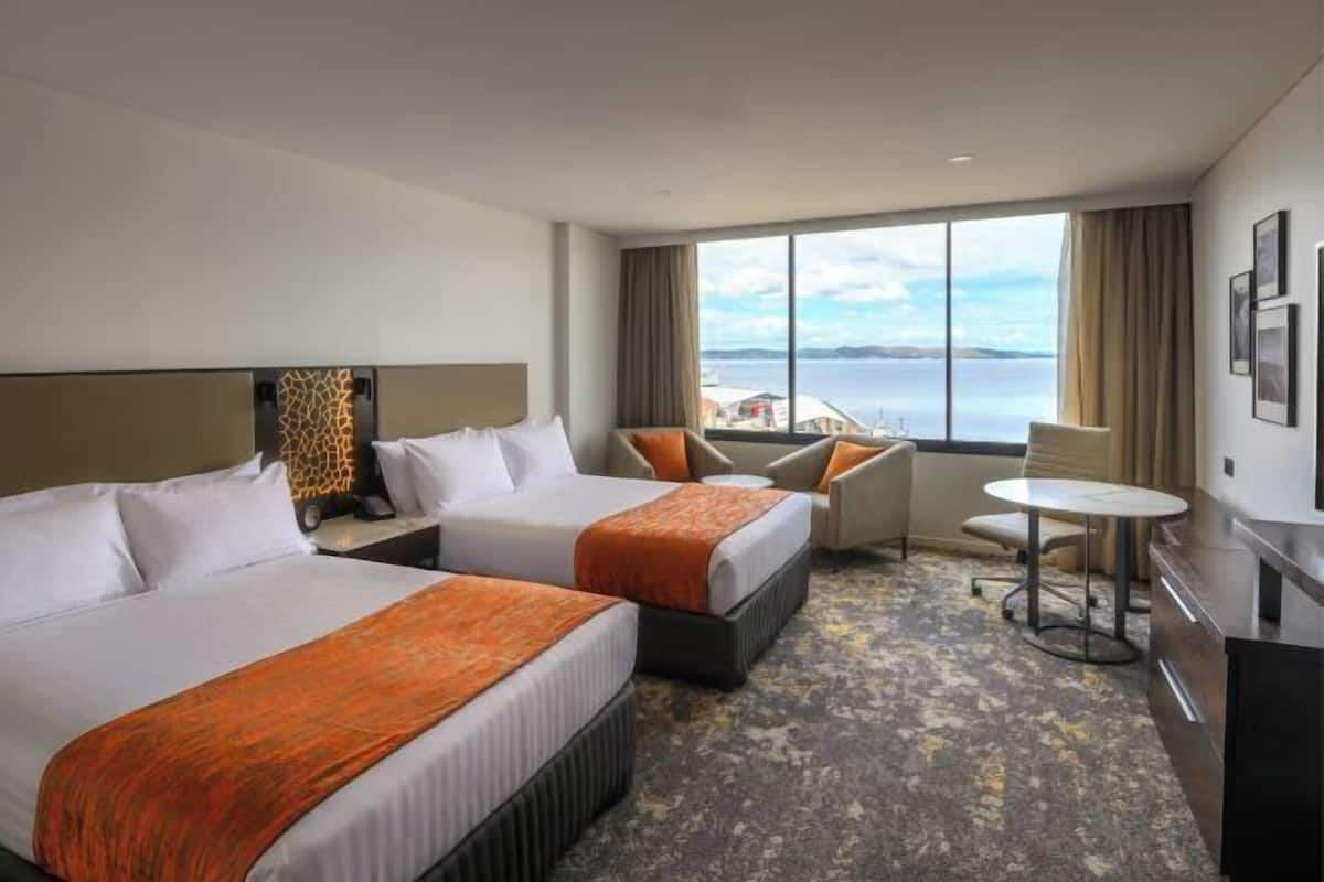Premium bedding, minibar, in-room safe, desk