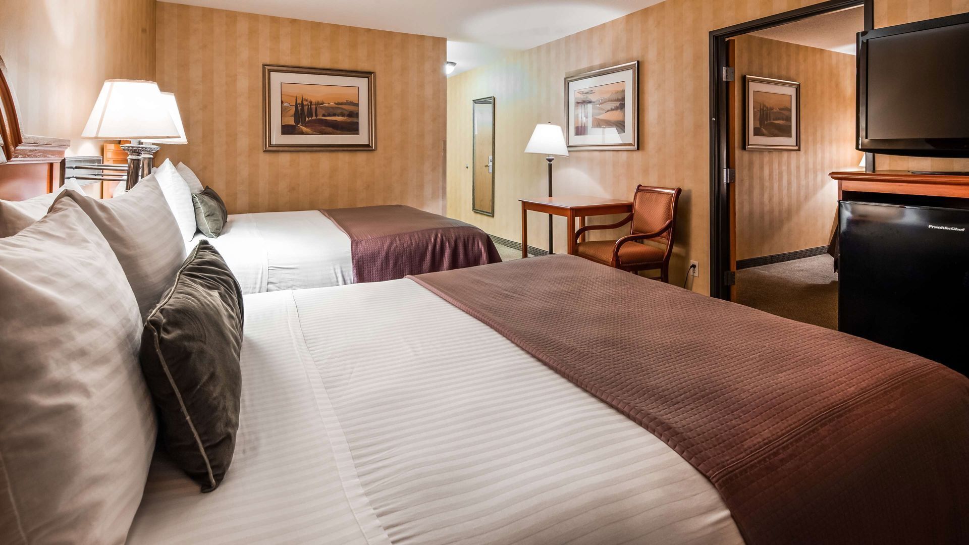 In-room safe, desk, laptop workspace, blackout drapes