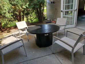 Zimmer, 2 Queen-Betten, Nichtraucher | Terrasse/Patio