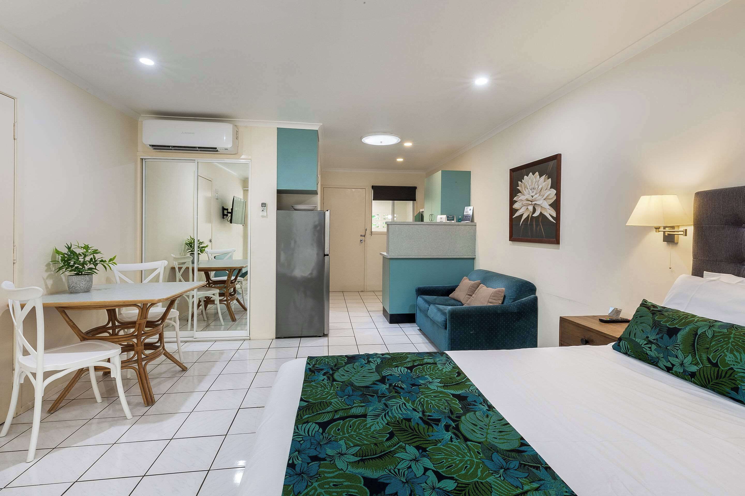 studio | in-room safe, desk, soundproofing, iron/ironing board