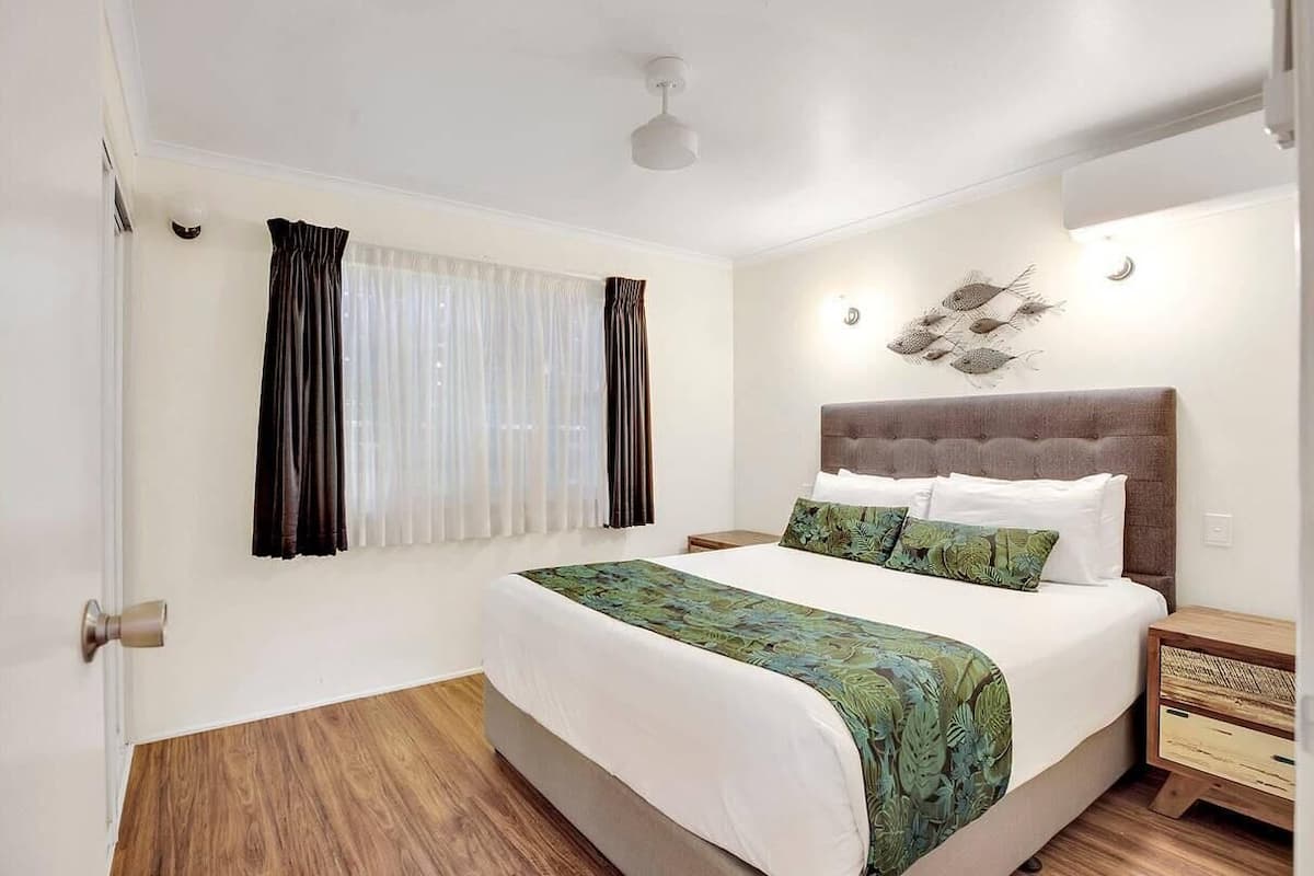 Room, 1 Queen Bed, Non Smoking