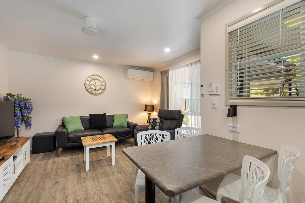 公寓, 1 間臥室 | 客房內保險箱、書桌、隔音、熨斗/熨衣板