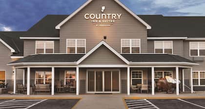 Country Inn & Suites by Radisson, Buffalo, MN