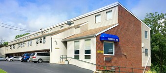 Rodeway Inn State College - near University