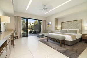 Superior Lagoon King Room (Lagoon Pool Swimout) | In-room safe, iron/ironing board, free WiFi, bed sheets