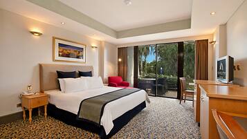 In-room safe, iron/ironing board, free WiFi, bed sheets