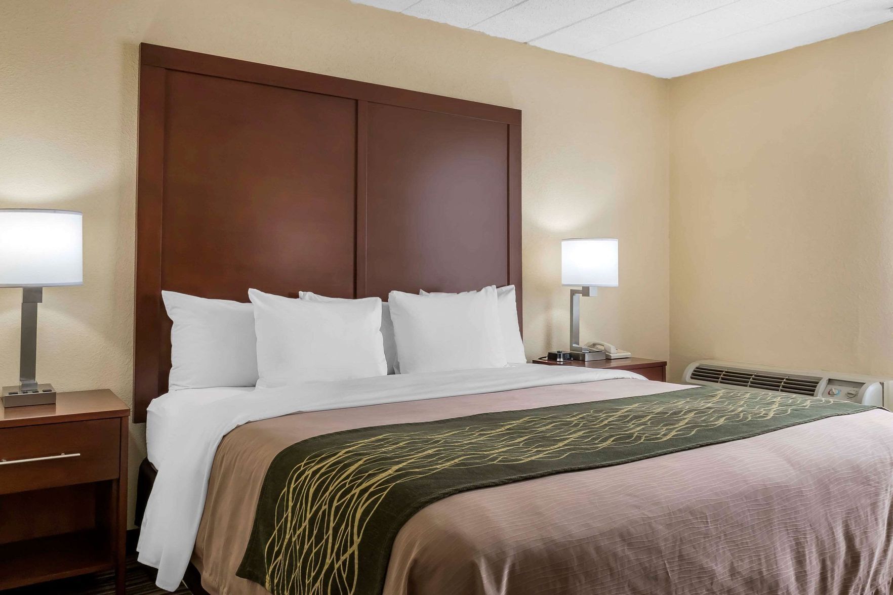 In-room safe, iron/ironing board, free WiFi, bed sheets