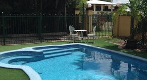Udendørs pool