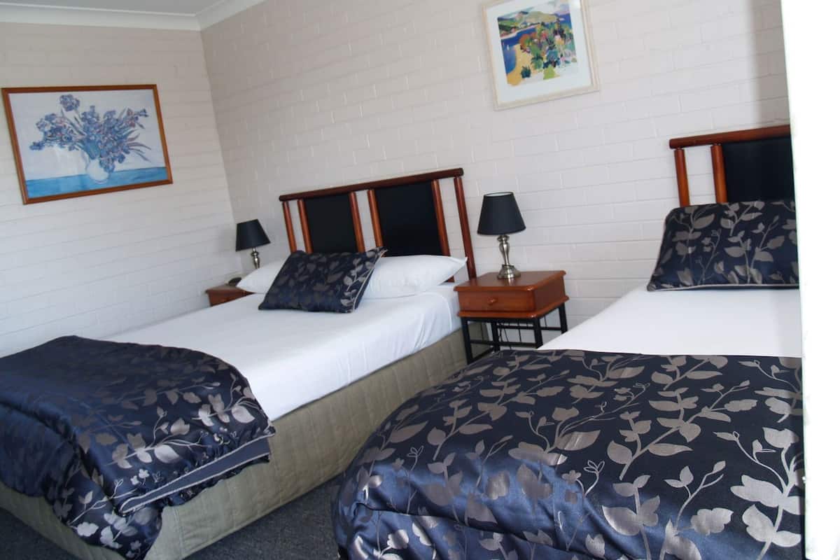 ملاءات من القطن المصري وأغطية فراش متميزة وألحفة محشوة بالريش