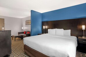 Business Room, 1 King Bed with Sofa bed, Non Smoking - Comfort Suites Nashville Airport - BNA (Nashville)