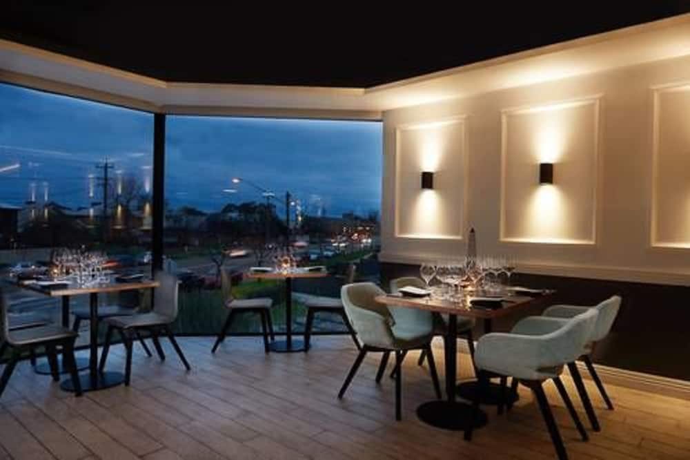 The Charles Boutique Hotel & Dining