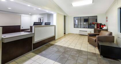 Travelodge by Wyndham Essington / Philadelphia Airport