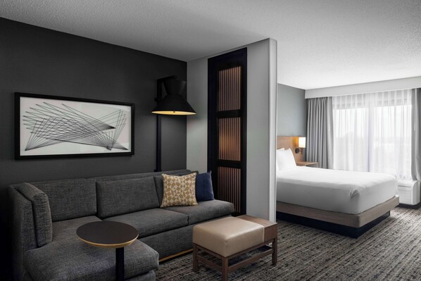 Egyptian cotton sheets, premium bedding, pillow-top beds, in-room safe