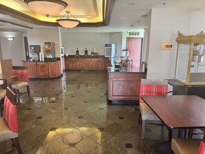 Desayuno continental incluido todos los días