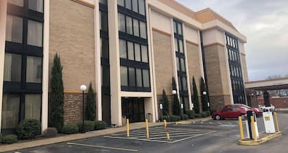 AmericInn by Wyndham Memphis East