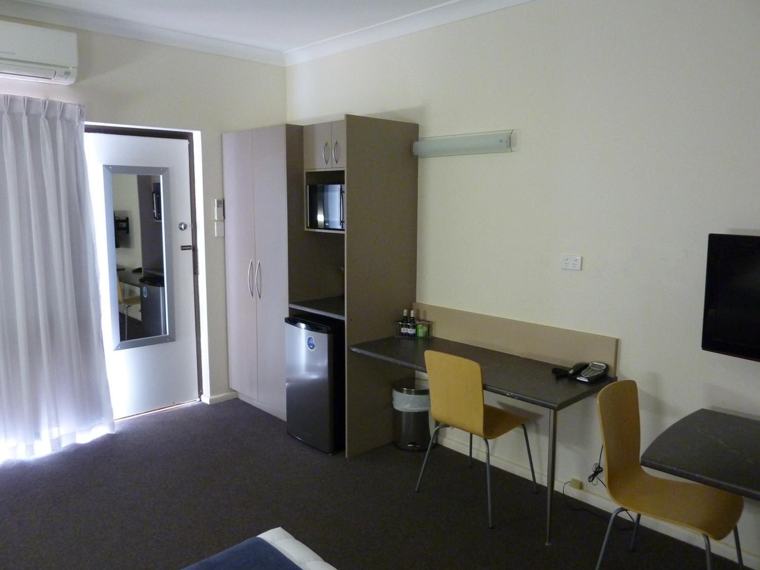 Desk, iron/ironing board, free WiFi, bed sheets