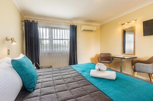 1 habitación, escritorio, tabla de planchar con plancha y wifi gratis 