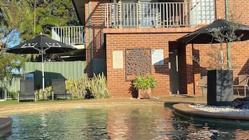 Udendørs pool
