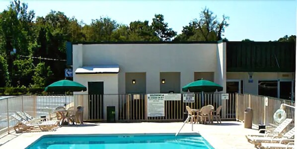 Piscina all'aperto